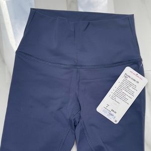Lululemon wunder under size 4